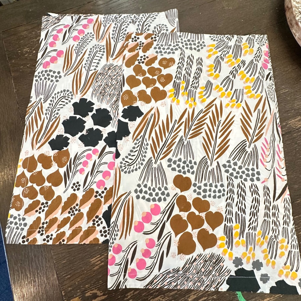 Marimekko 2 Piece Pillowcases 29 by 22  inch Whimsical Design Cotton
